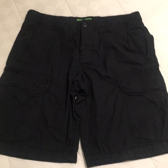 GAP Size 36 cargo shorts Black - Picture 1 of 6